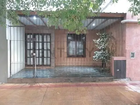 PH al frente de dos dormitorios en Venta en La Plata