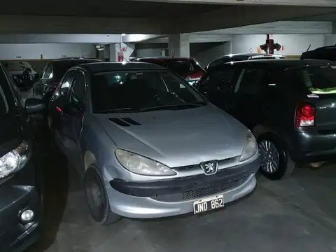 5 COCHERAS FIJAS CUBIERTAS EN AV. RIVADAVIA Y AV. BOYACA - 11 M2 CADA UNA VIGILANCIA LAS 24 HORAS