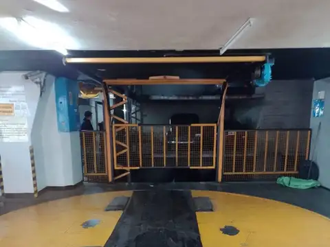 Cochera en excelente ubicación 