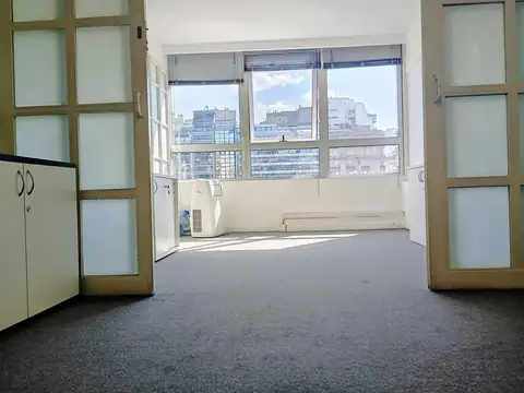 Oficinas - VENTA Av 9 de julio al  piso entero