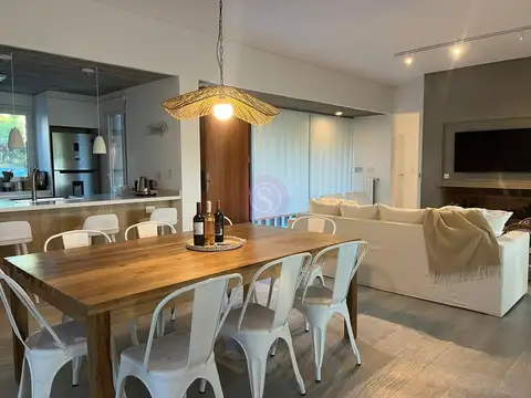 Casa en Alquiler Temporal en Barrio Golf 2, USD 4.950