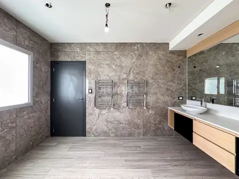 Casa en Venta al Oeste