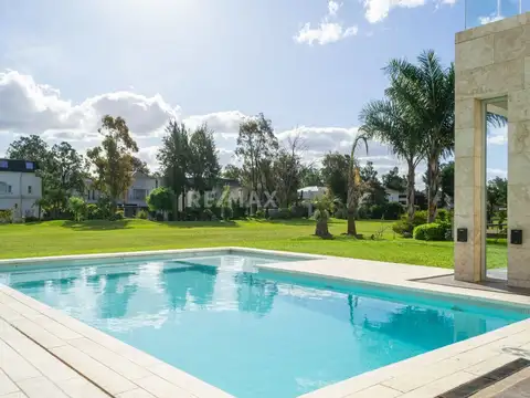 Casa 7 ambientes con 3 baños