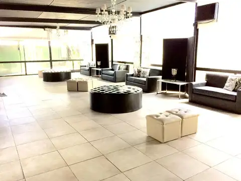 Oficina Monoambiente con 9 baños