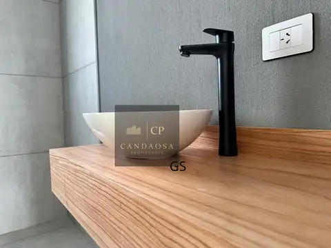 Casa 4 ambientes con 4 baños