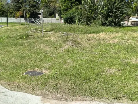 Terreno en Venta 27  mts Fondo