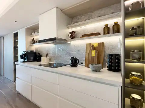 Departamento en Venta con 3 cocheras