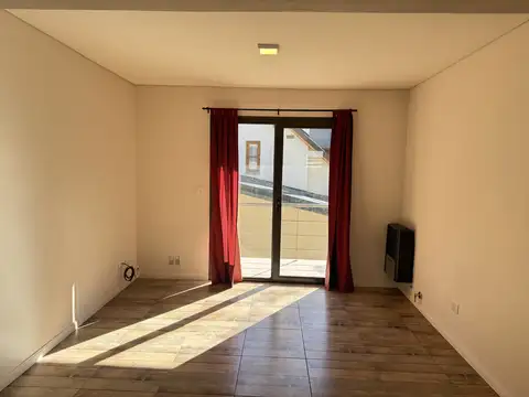 Rivadavia 200, Piso 1