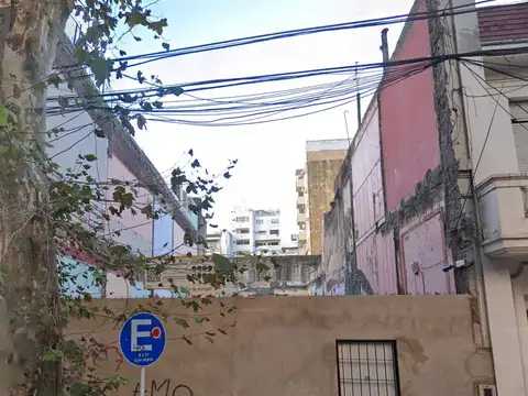 Terreno en  VENTA EN EL CENTRO DE FLORES