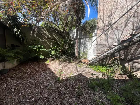 Casa sobre lote propio en Villa Urquiza / Saavedra
