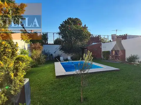 Casa en Venta en Villa Luzuriaga, USD 380.000