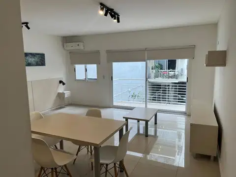 Monomabiente con balcón en San Telmo