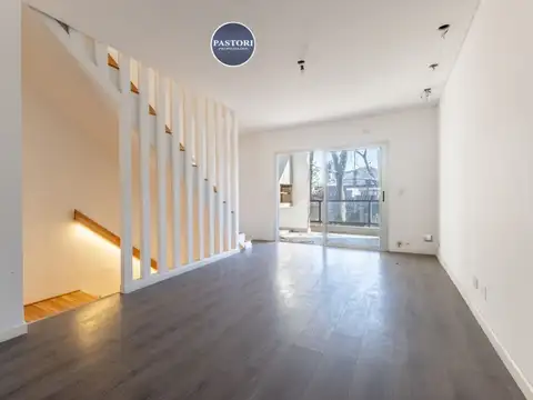 Depto Tipo Casa 3 ambientes con 3 baños