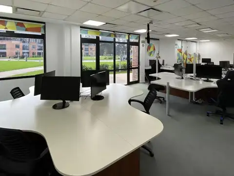 Oficina en Alquiler -  Parque Empresarial Austral, Pilar