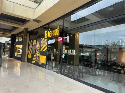 Local gastronómico con vista única a la bahía de Nordelta