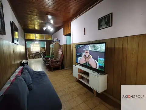 522 bis E/119 y120-Casa en venta de 2 dormitorios c/ cochera en Tolosa