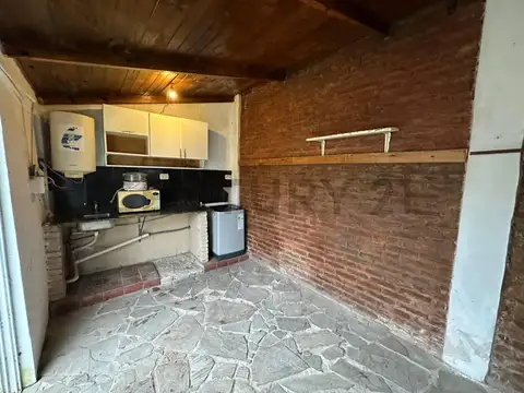 Oportunidad de Inversión PH 2 ambientes con Patio.
