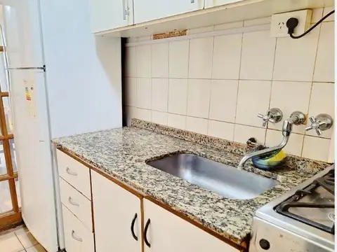 Depto Tipo Casa 2 ambientes con 1 baño