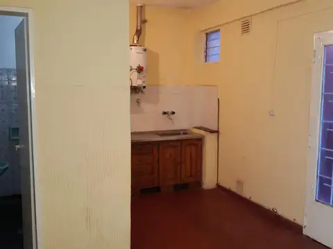 Roque Saenz Peña 2774 , Piso pb