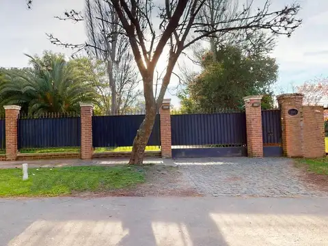 Casa en Venta en Manuel B Gonnet, USD 550.000