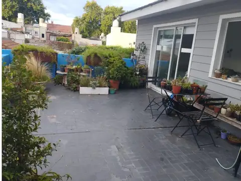 Depto Tipo Casa en Venta con 1 cocheras