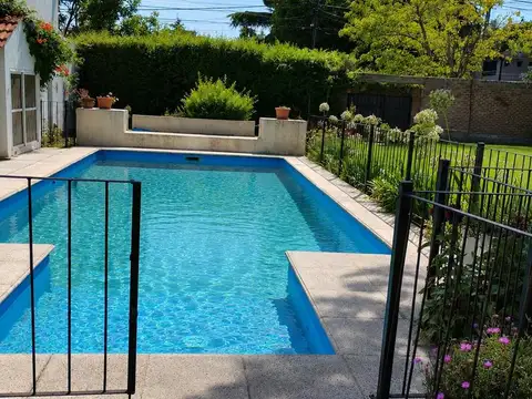 CASA QUINTA EN JOSÉ MÁRMOL CON QUINCHO y PILETA