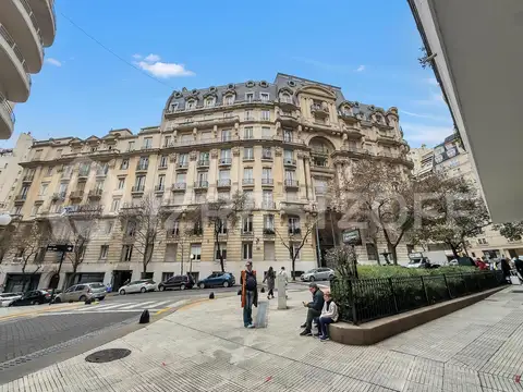 Departamento en venta en Palacio Estrugamou 3 dormitorios Retiro