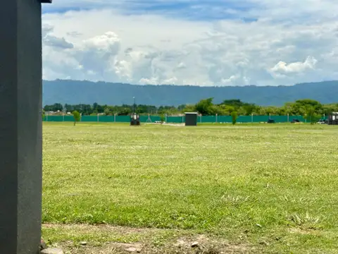 Terreno en Country Yerba Buena Norte