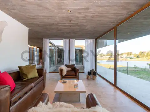 CASA EN VENTA EN AREA 60 LA VICTORIA