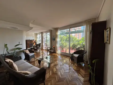 Espectacular Piso Renovado con Balcón Terraza en Belgrano