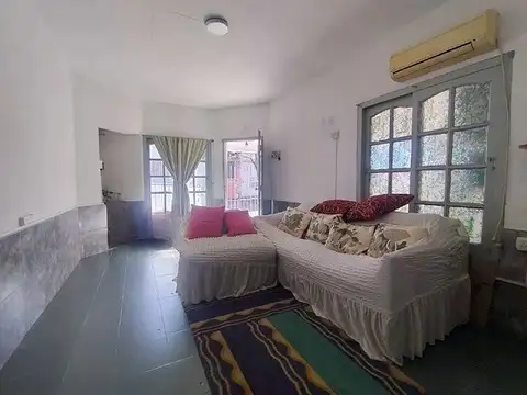 Depto Tipo Casa 4 ambientes con 2 baños