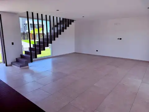 Casa en Venta 1 año