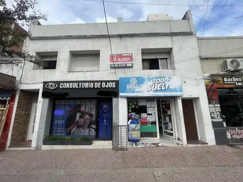 Venta en Block en El Centro de Lomas de Zamora.