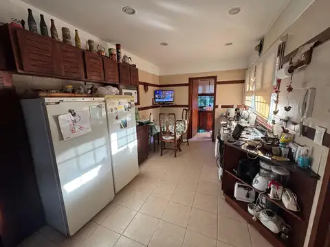 Casa 5 ambientes con 3 baños