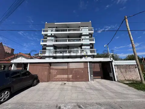 Intendente Villegas 2400, Piso 1