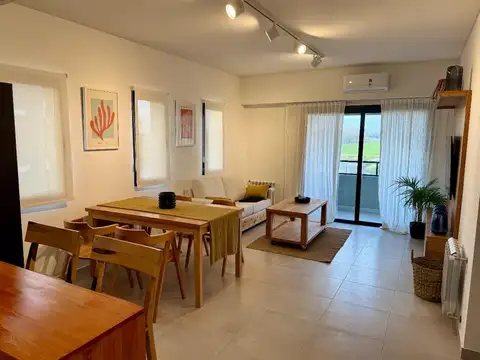 Departamento de 2 ambientes con terraza y cochera a estrenar