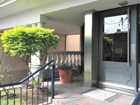 PIZZURNO 300, Piso 1