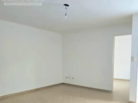 Depto Tipo Casa en Alquiler de 2 dormitorios
