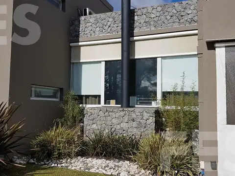 Casa en Alquiler de 5 dormitorios