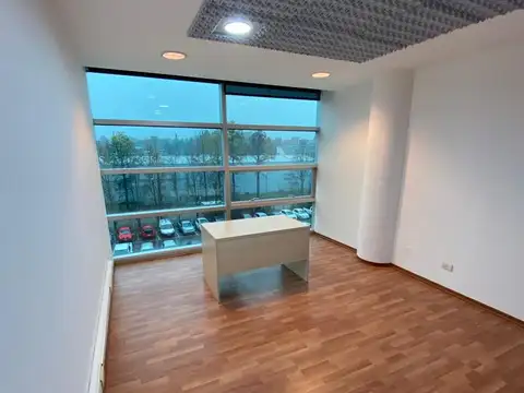Oficina en Venta en Pilar, USD 120.000