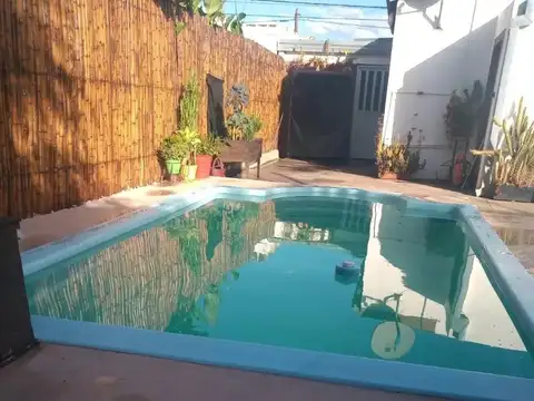 Casa 3 ambientes con 2 baños