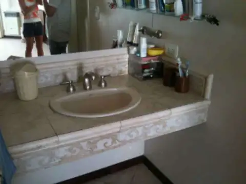 CASA EN VENTA SOBRE LAPLACE IDEAL USO COMERCIAL