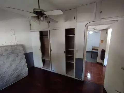 Depto Tipo Casa en Venta en Villa del Parque, USD 115.000