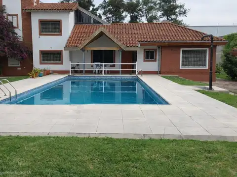 Fracción Industrial 8.843 m² c/ Galpón 1260 m² y Vivienda 7 amb 312 m² - Loma Hermosa