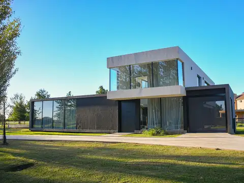 Casa en Venta en La Carolina Golf Y Country Club