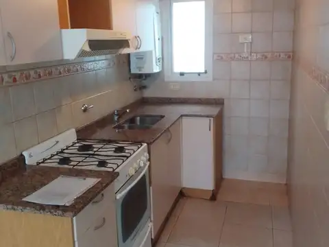 Departamento en Alquiler en Banfield, $ 620.000