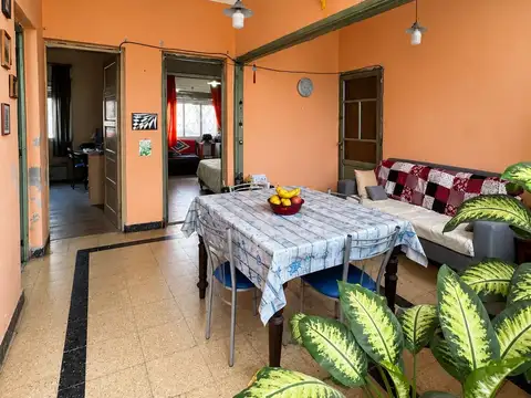 Depto Tipo Casa en Venta de 4 dormitorios