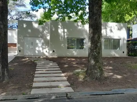 Venta Casa a estrenar en una Planta Mapuche C C