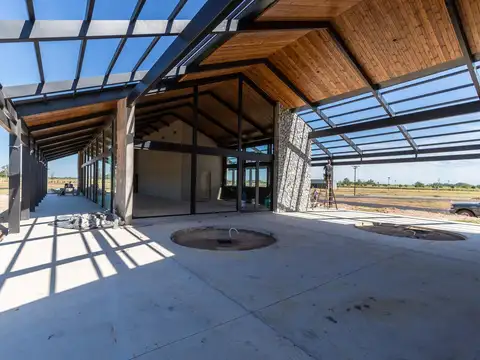 Miguel Galindo al 1300 - La Finca 2