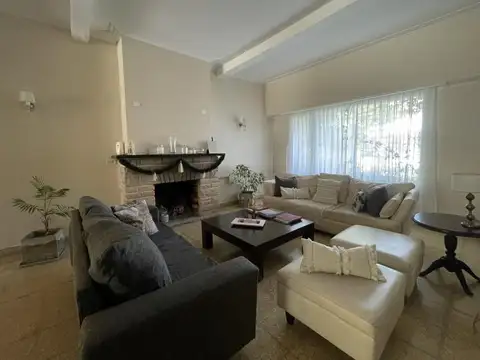 Casa en Alquiler Temporal en Playa Grande, USD 390